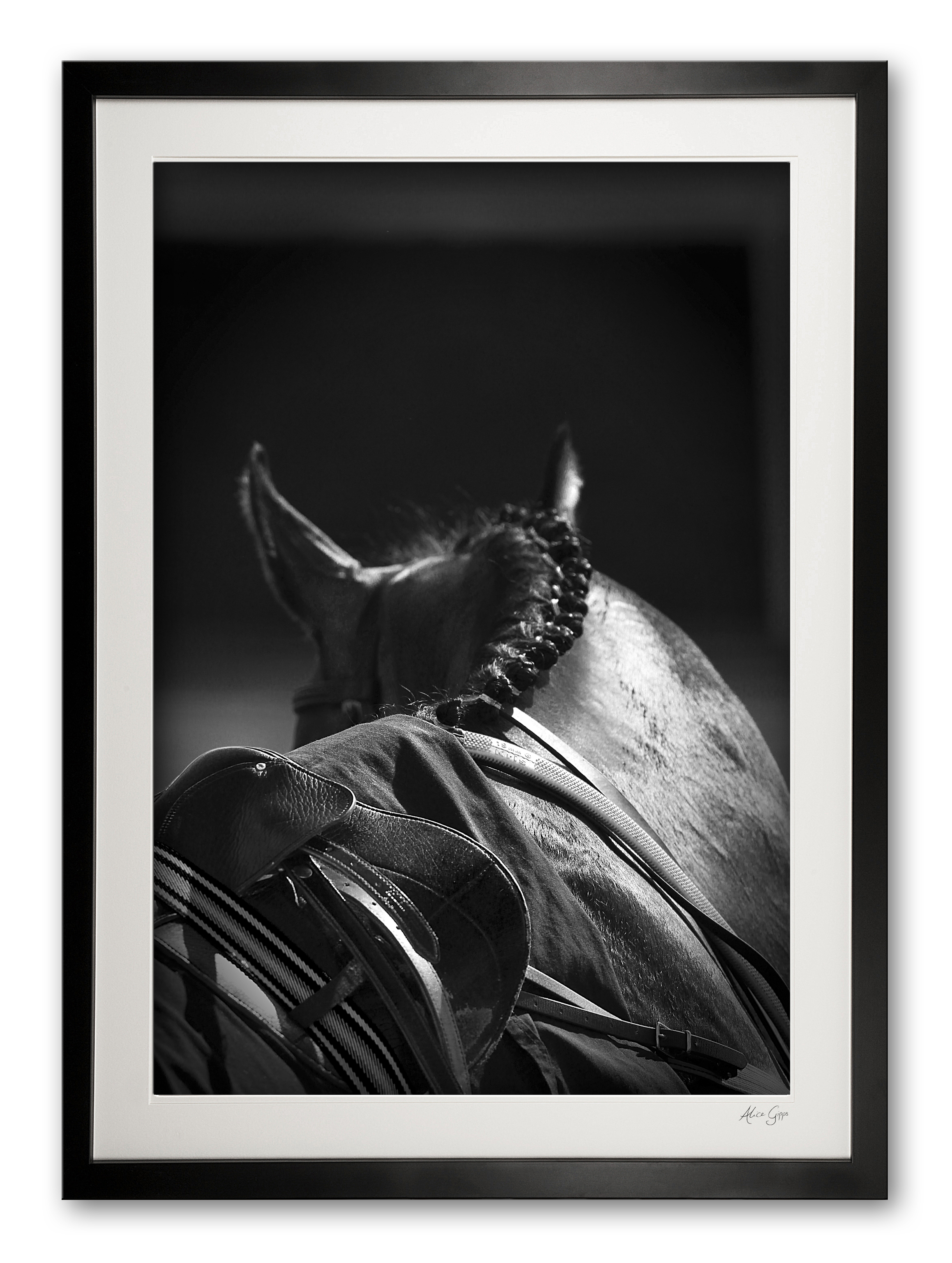 048_m__racing_detail_iii_black__white_e56g7218_framed